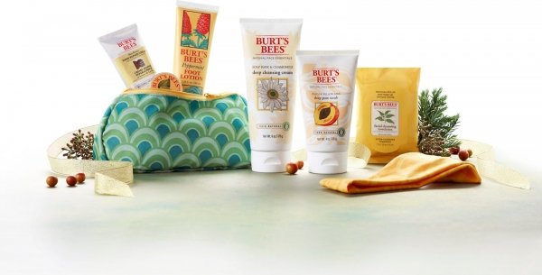 Burt’s Bees Mani Pedi Gift Set