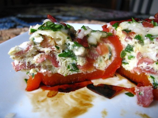 food,dish,cuisine,bruschetta,smoked salmon,