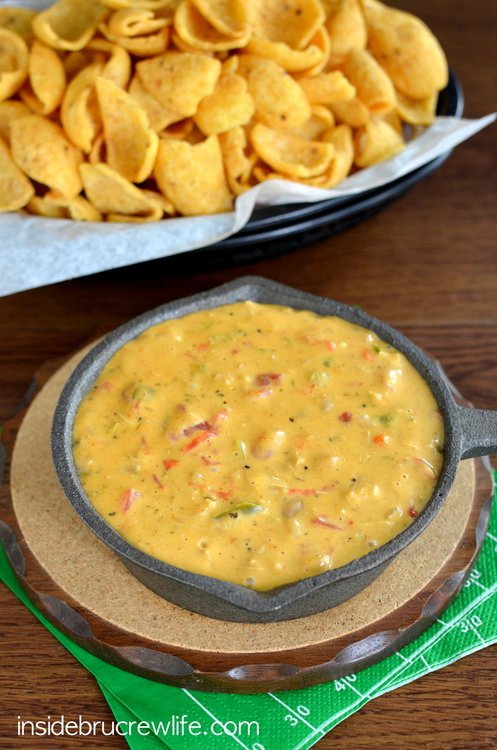 Chicken Fajita Queso Dip