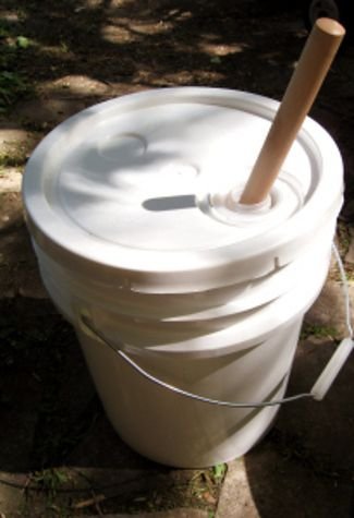 Make a Portable Washing Machine with a Plunger and a Bucket