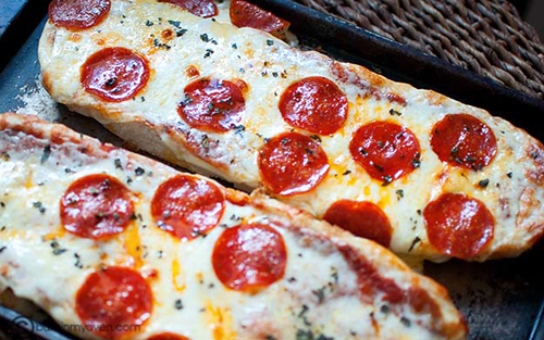 Pepperoni Pizza Bread