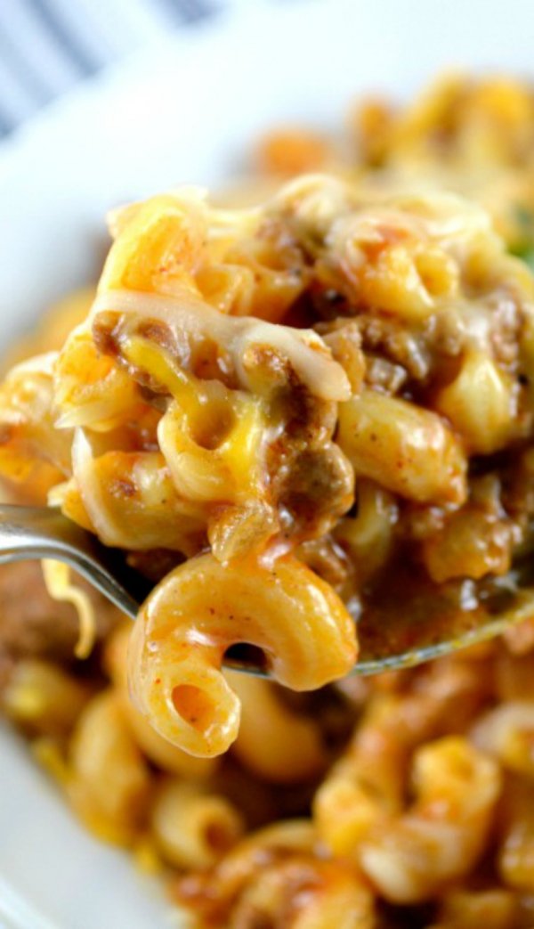 One Skillet Cheesy Chili Mac