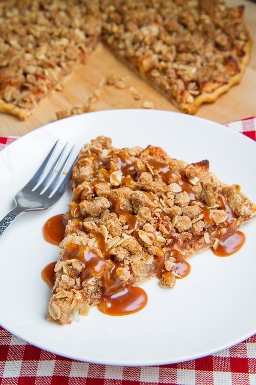 Apple Crisp Pizza