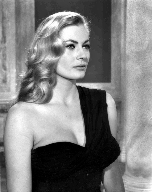 Anita Ekberg