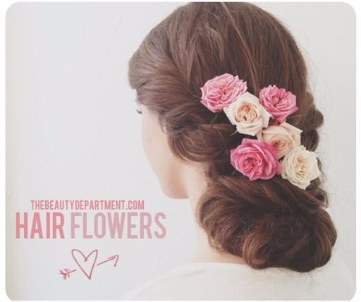 Wear Fresh Flowers in Your Hair