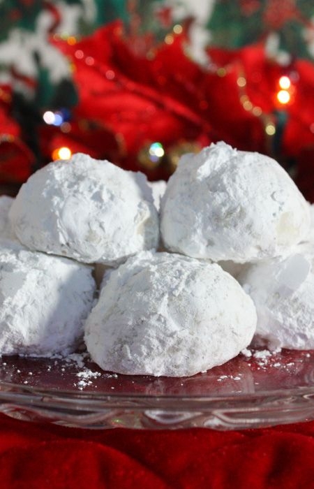 Christmas Pecan Balls