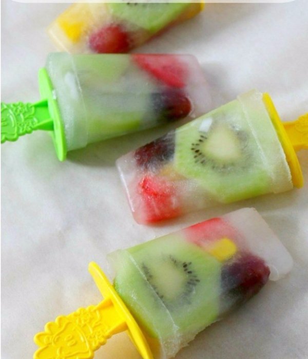 Berry, Kiwi & Coconut Water Pops