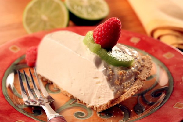 Tangy Kiwis Make a Really Delicious Pie