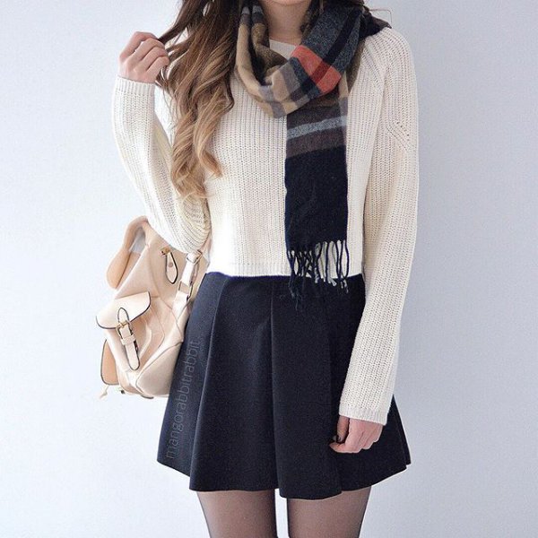 clothing, hood, sleeve, leather, tuxedo,