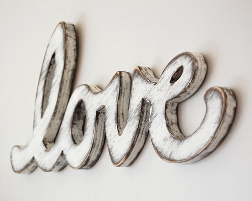 Cottage Décor Love Sign