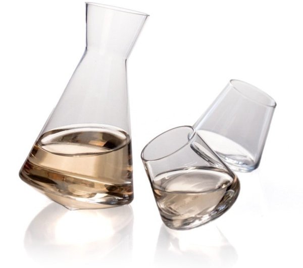 Vaso Sake Hand Blown Crystal Decanter with 2 Shot Glasses