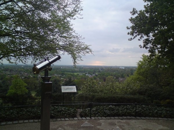 King Henry’s Mound, Richmond Park