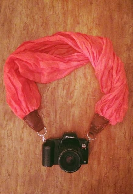 Do You Use a Camera Rather than a Phone? Make a Cute Scarf Strap