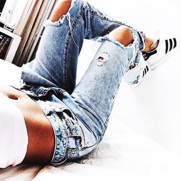 The Best Ever Tips for Caring for Your Jeans ...