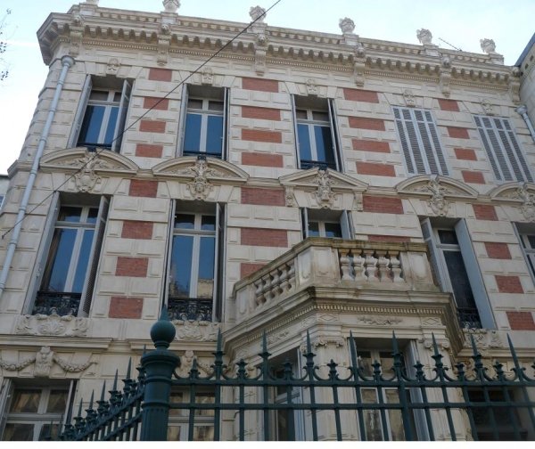 Browse at the Musée Grobet-Labadié