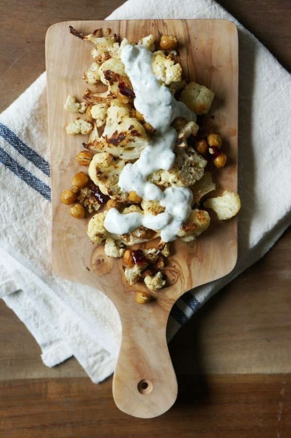 Spicy Roasted Cauliflower and Chickpeas with Cilantro-garlic Yogurt