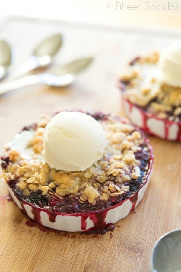 Lavender Blackberry Crumbles