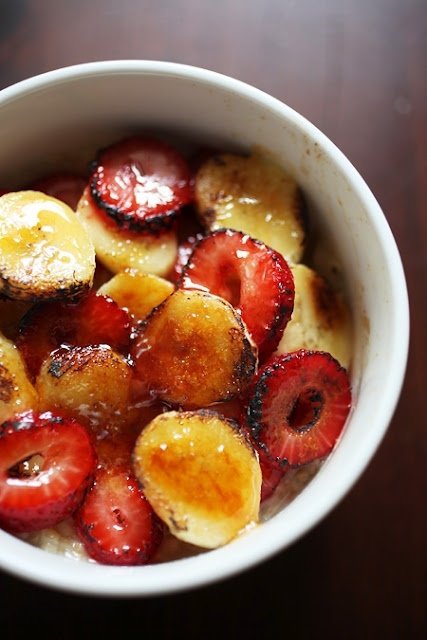 Caramelized Strawberries & Bananas Oatmeal