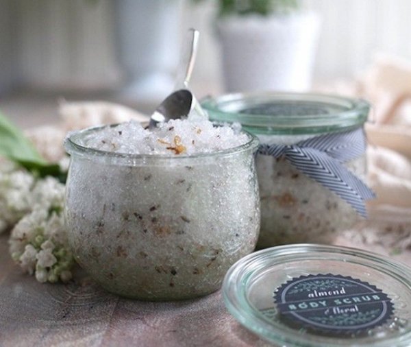 Almond Floral Body Scrub