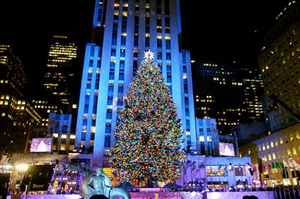 Take a Selfie at Rockefeller Center, New York, USA