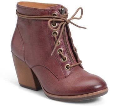 Burgundy Boots Are Fall's Latest Must-Have Here Are 8 Pairs to Pick up ...