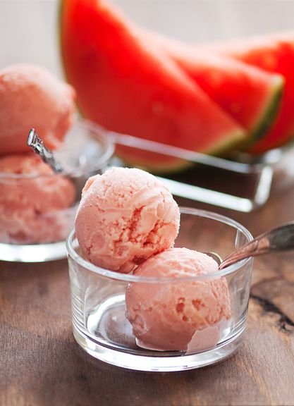 Watermelon Frozen Yogurt