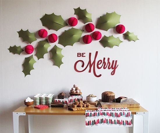 DIY Holiday Wall!