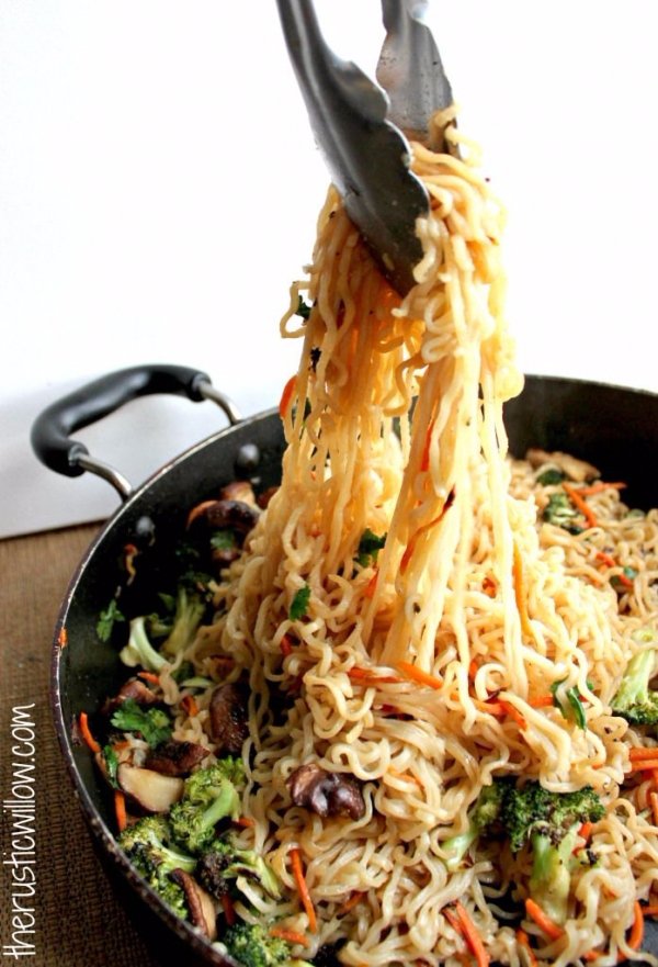 food,dish,cuisine,asian food,noodle,