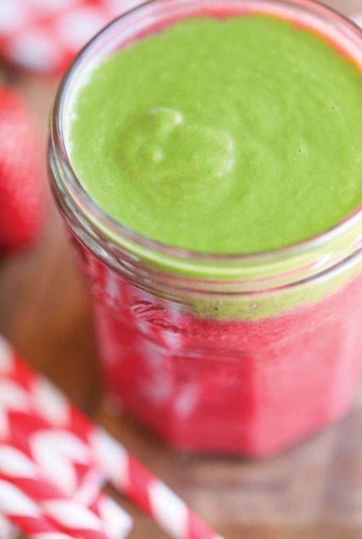 Strawberry Pineapple Kale Smoothie