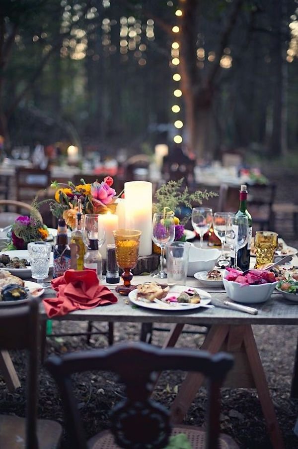 Make the Table Pretty with Flower Arrangements