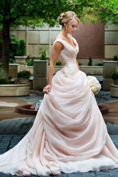 wedding dress,dress,clothing,gown,bridal clothing,