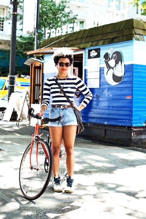 7 Stylish Ways To Wear Denim Cutoffs ...