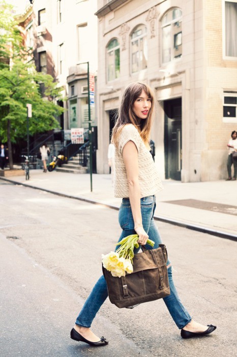 With Ballet Flats 20 Stylish Ways To Wear Jeans …