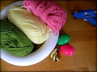 Yarn-Wrapped Eggs