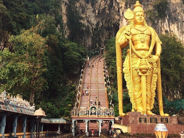 Batu Caves,Batu Caves,temple,landmark,gautama buddha,