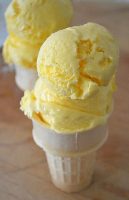 Mango Frozen Yogurt!