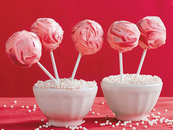 Strawberry Cake Pops