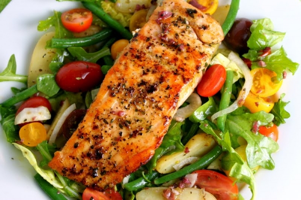 Salmon Salad with Vinaigrette