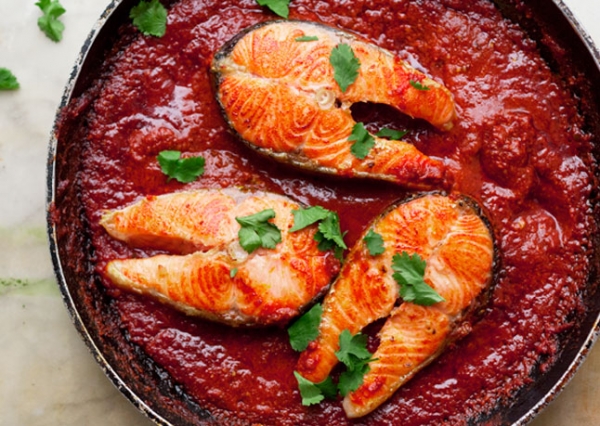 Roast Salmon with Tomato Sauce