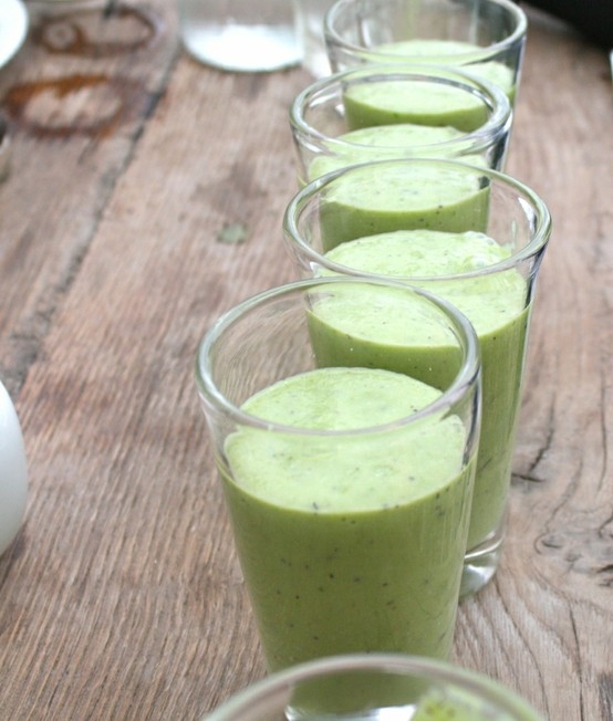 Stomach Cleanser Green Smoothie