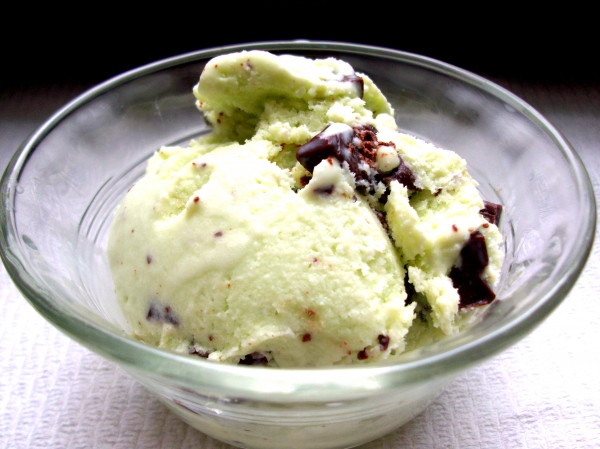 Raw Grasshopper Ice Cream (AKA Mint Chocolate Chip)