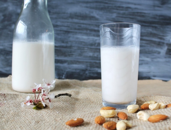 Almond Cashew and Hazelnut Milk