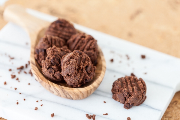 Raw Coconut Chocolate Cookies