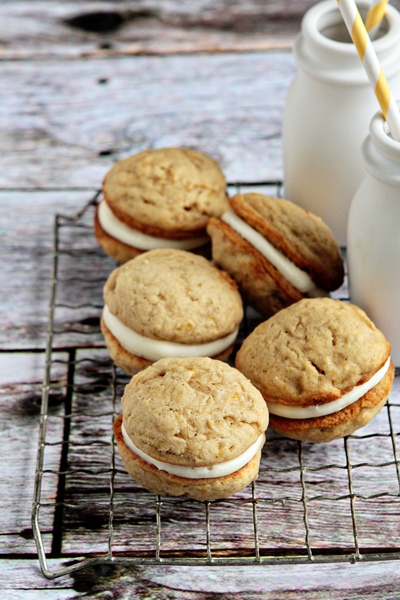 Banana Whoopie Pies