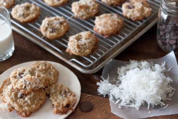 Raw Coconut Chunk Cookies