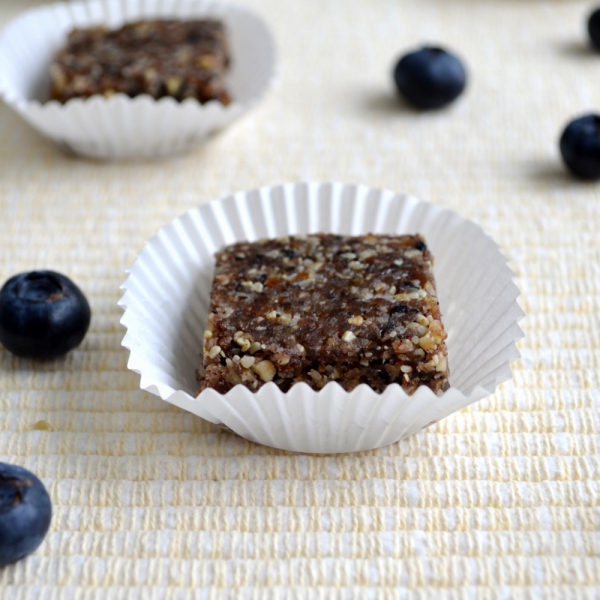 Blueberry Lemon Larabar Squares