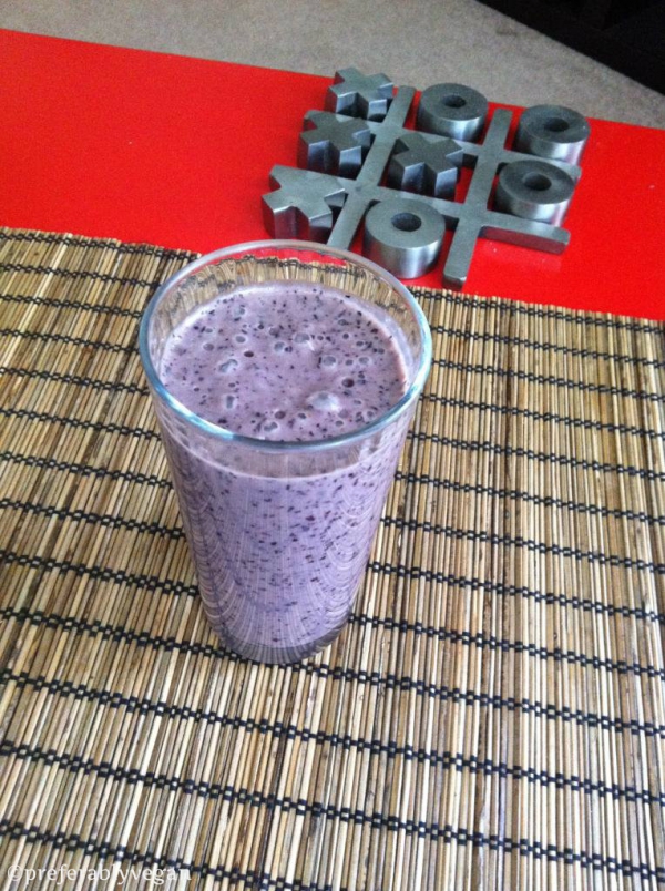 Blueberry Almond Butter Smoothie