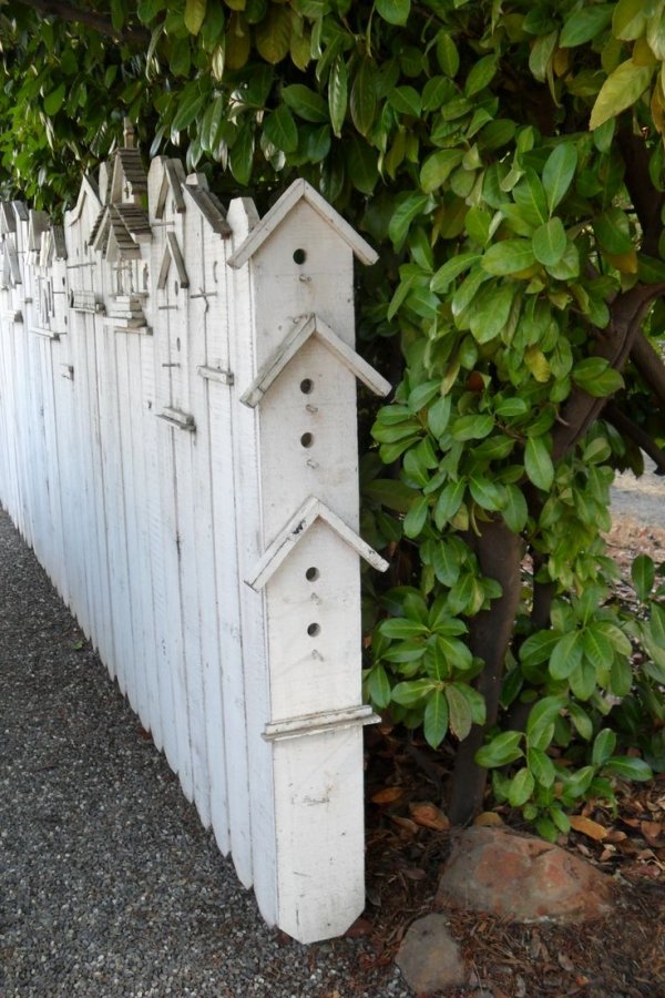 Birdhouse Fence