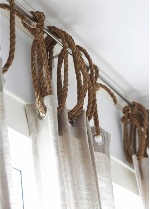 Use Rope to Hang Curtains