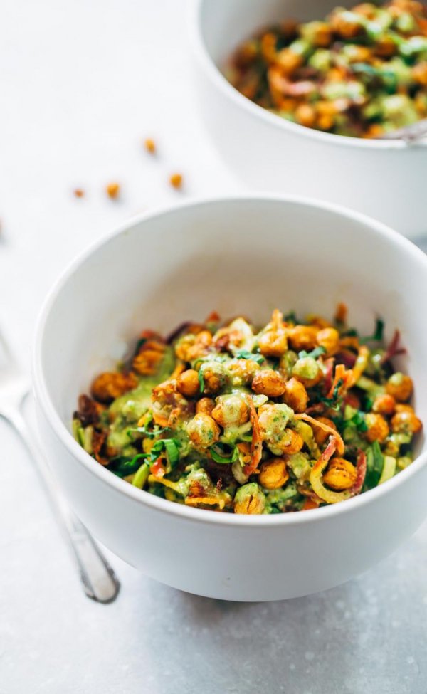 Rainbow Power Salad with Roasted Chickpeas